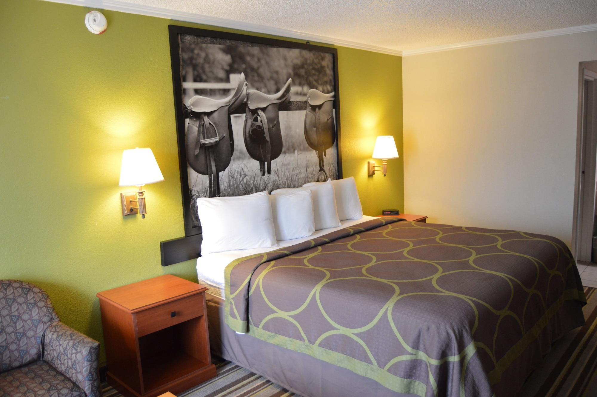 ซูเปอร์ 8 บาย วินด์แฮม ลองก์วิว/นอร์ท Motel ลองวิว ภายนอก รูปภาพ