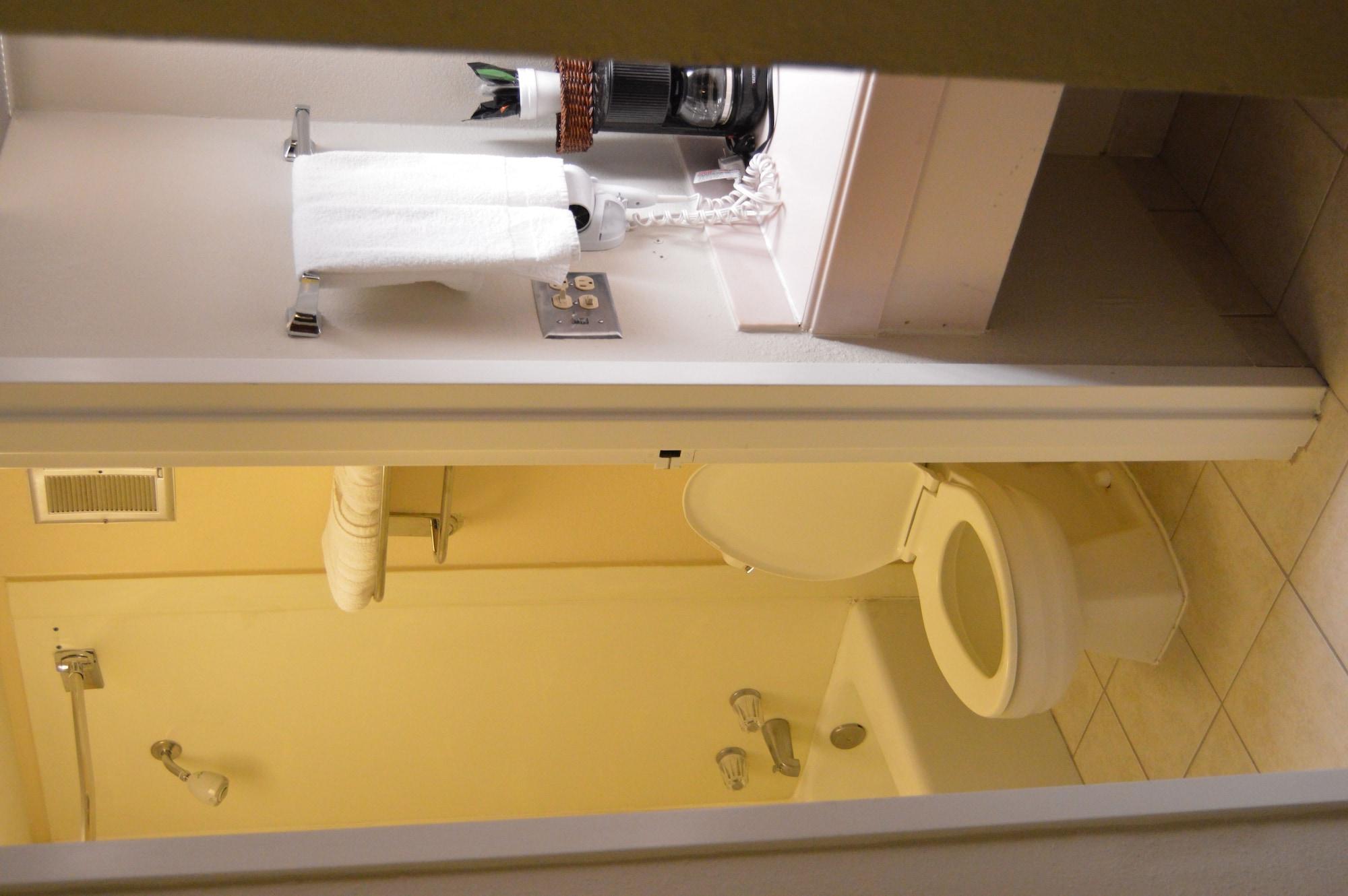 ซูเปอร์ 8 บาย วินด์แฮม ลองก์วิว/นอร์ท Motel ลองวิว ภายนอก รูปภาพ