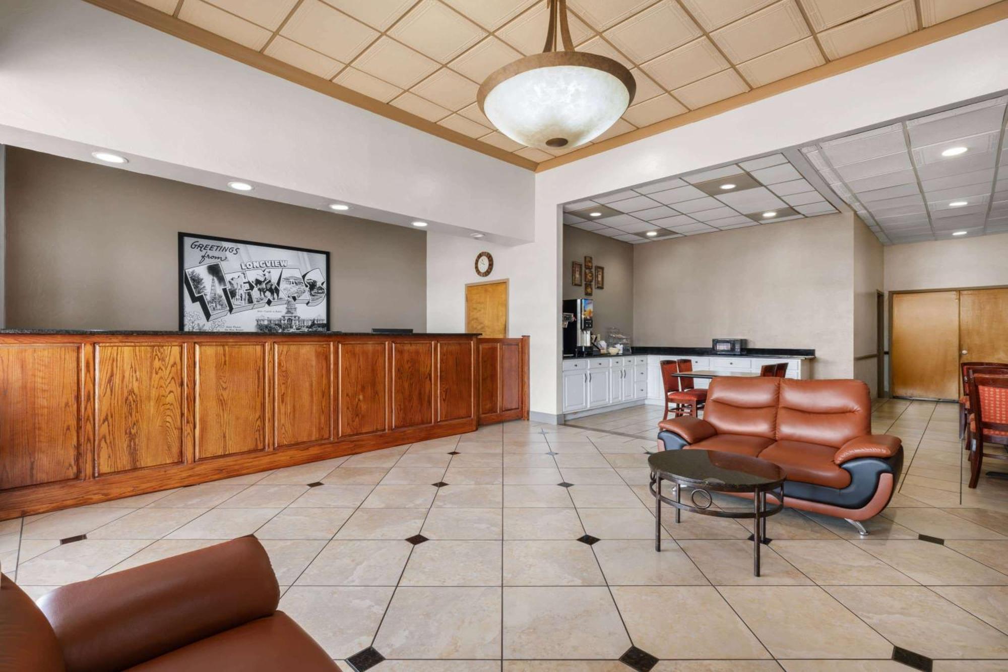 ซูเปอร์ 8 บาย วินด์แฮม ลองก์วิว/นอร์ท Motel ลองวิว ภายนอก รูปภาพ