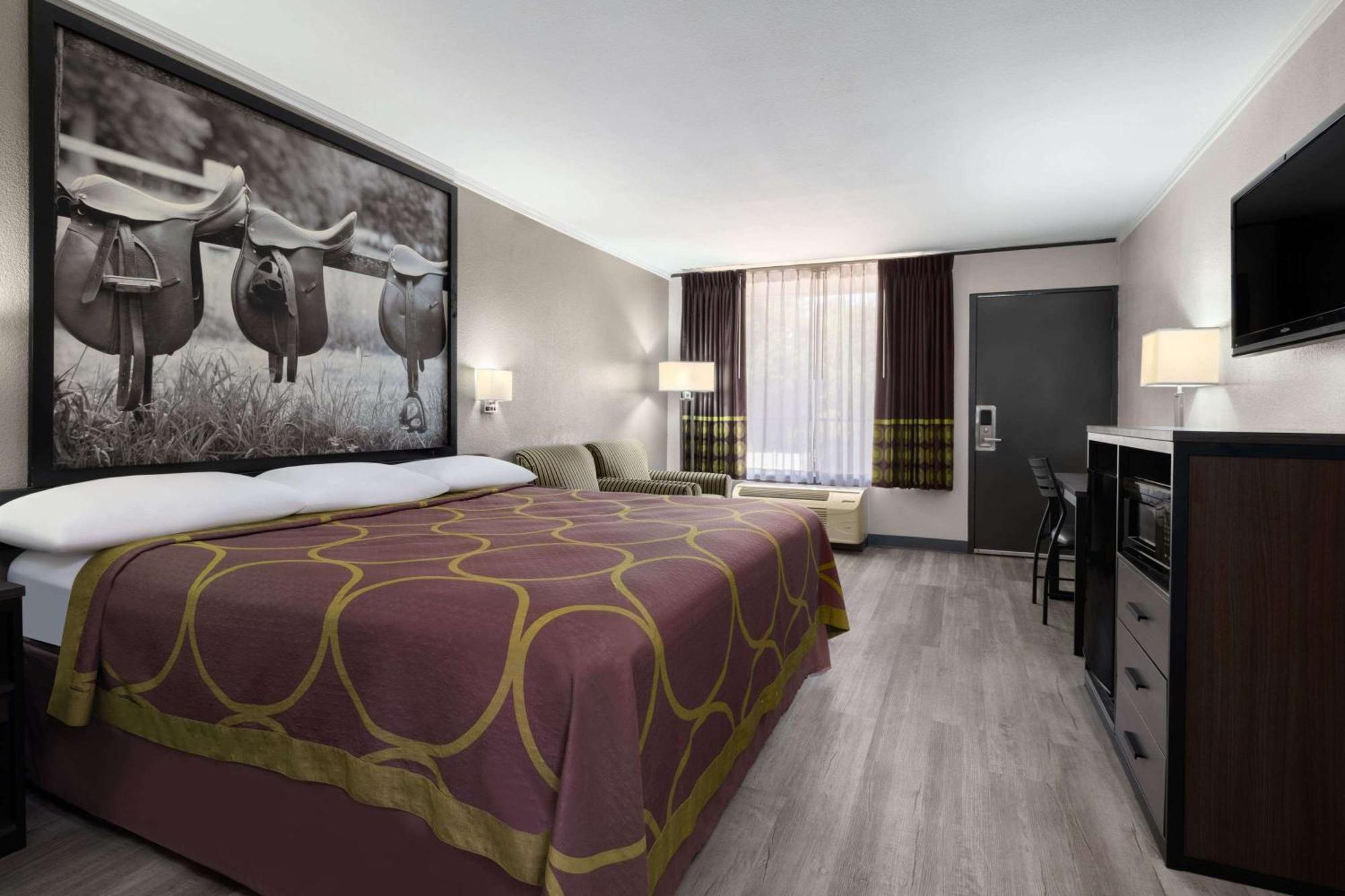 ซูเปอร์ 8 บาย วินด์แฮม ลองก์วิว/นอร์ท Motel ลองวิว ภายนอก รูปภาพ