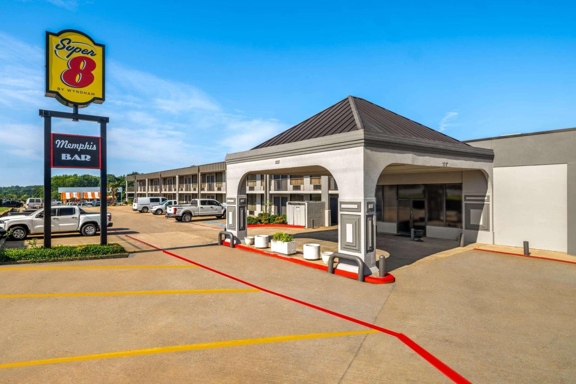 ซูเปอร์ 8 บาย วินด์แฮม ลองก์วิว/นอร์ท Motel ลองวิว ภายนอก รูปภาพ