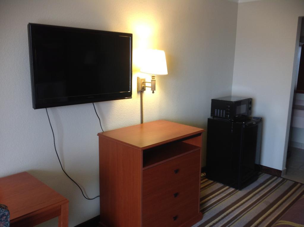 ซูเปอร์ 8 บาย วินด์แฮม ลองก์วิว/นอร์ท Motel ลองวิว ห้อง รูปภาพ