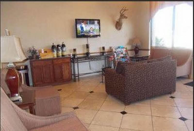 ซูเปอร์ 8 บาย วินด์แฮม ลองก์วิว/นอร์ท Motel ลองวิว ภายนอก รูปภาพ